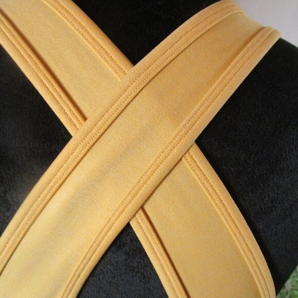 Alphaleta Cross-Back Sports Bra EUC Medium - Picture 11 of 14